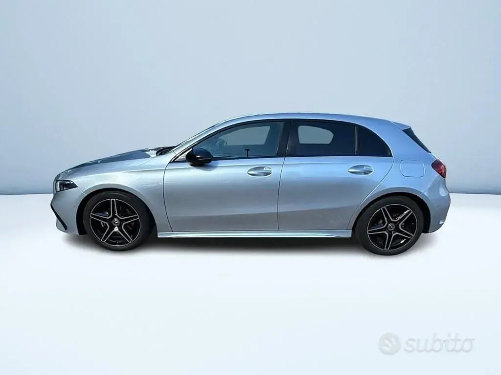 Usata Mercedes A180 Advanced Plus 116 CV (85 kW) 2024 Argento Berlina