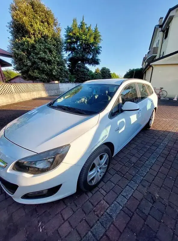 Usata Opel Astra 82 CV (60 kW) 2016