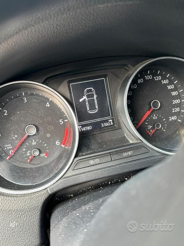 Usata VW Polo 90 CV (66 kW) 2016 Grigio Utilitaria