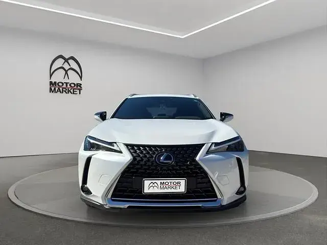 Usado Lexus UX 250h Business Edition 184 CV (135 kW) 2022 Blanco SUV