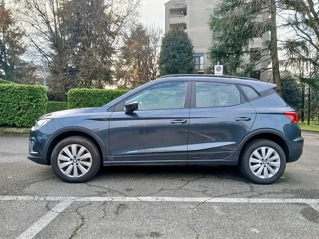 Usata Seat Arona Style 95 CV (69 kW) 2019 Grigio SUV