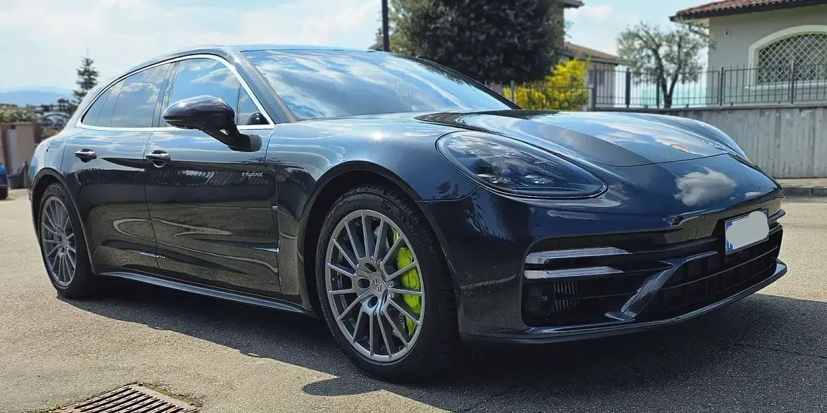 Usata Porsche Panamera Turbo S E-Hybrid Sport Turismo Sport Turismo 571 CV (419 kW) 2023 Grigio Station wagon