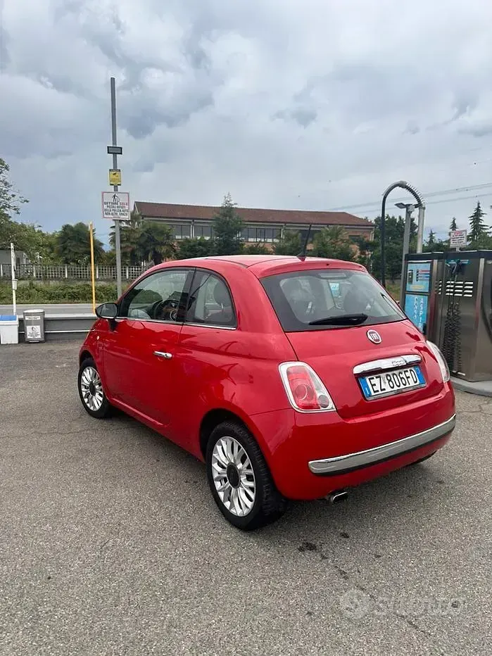 Usado Fiat 500 69 CV (50 kW) 2015 Rojo Berlina