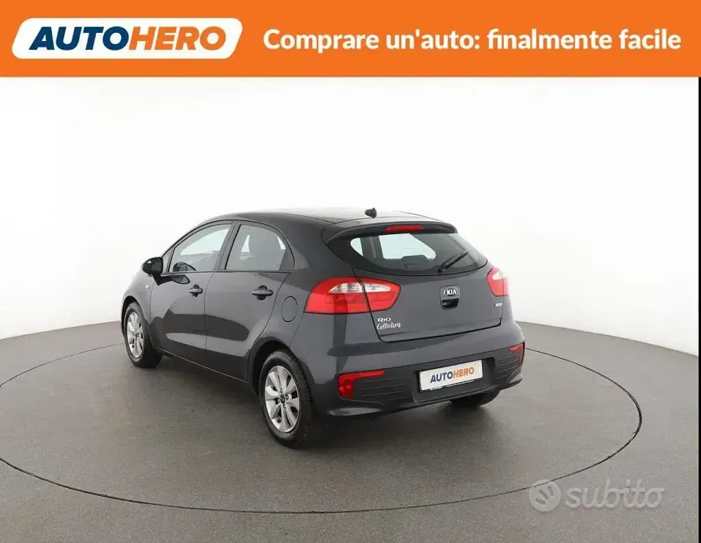 Usata Kia Rio Active 75 CV (55 kW) 2017 Grigio Berlina