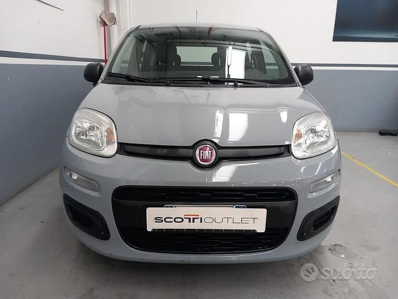 Usata Fiat Panda Easy 69 CV (50 kW) 2017 Grigio Utilitaria