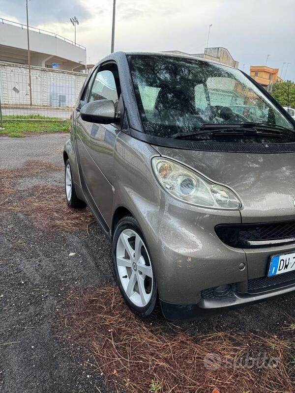 Usata Smart ForTwo Coupé 71 CV (52 kW) 2009 Utilitaria