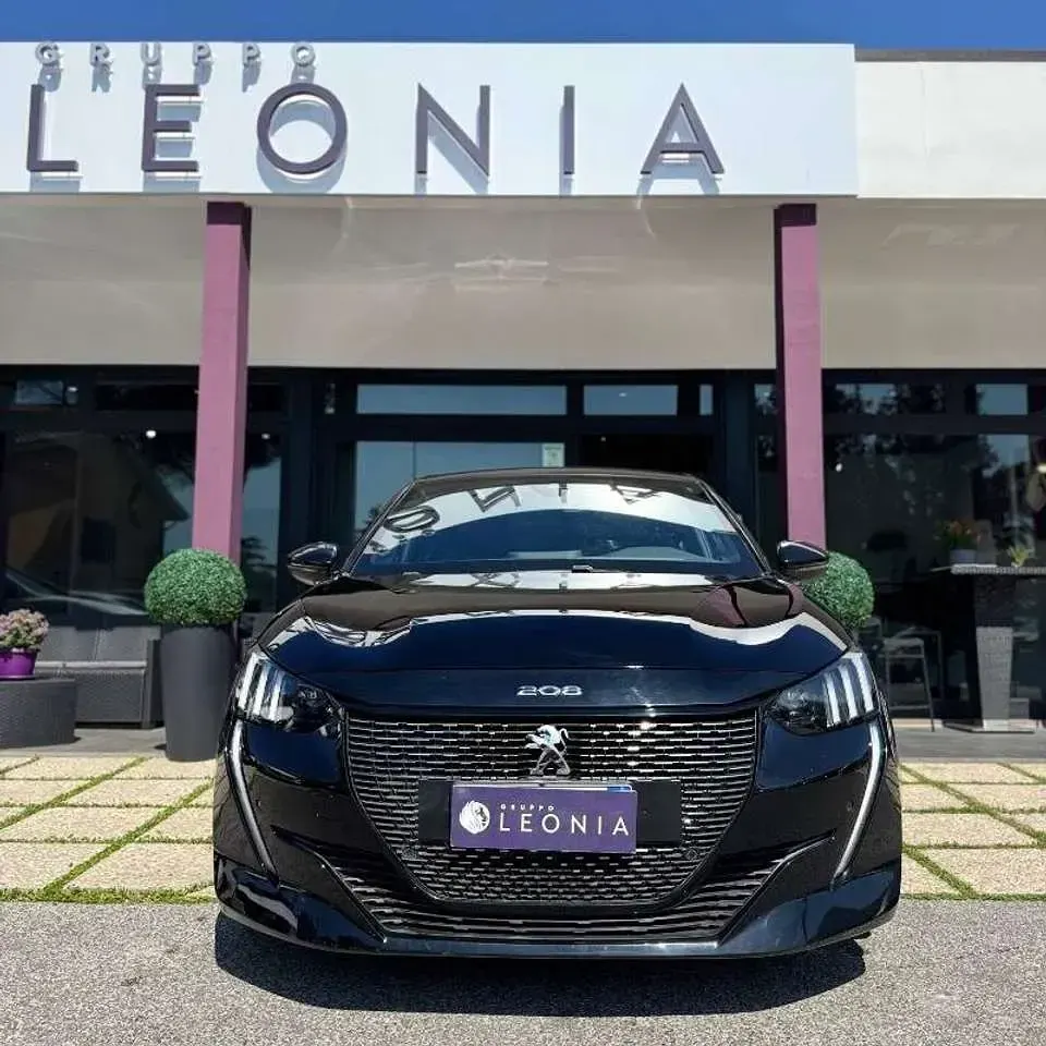 Usata Peugeot 208 GT 131 CV (96 kW) 2022 Nero perla Utilitaria