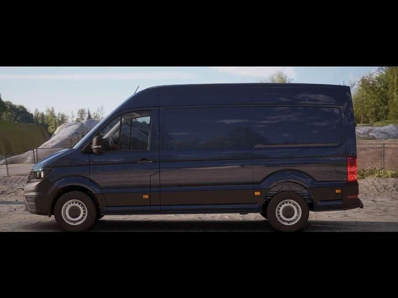 Usata VW Crafter 140 CV (102 kW) 2024 Deep ocean blue Furgone