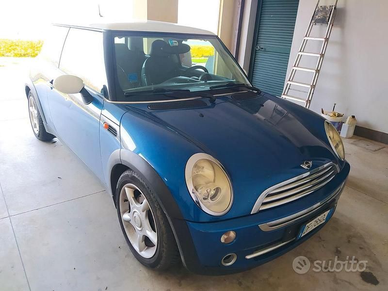 Usata Mini Cooper 2006 Blu Utilitaria