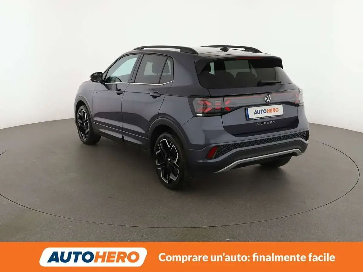Usata VW T-Cross R-line 116 CV (85 kW) 2025 Grigio SUV
