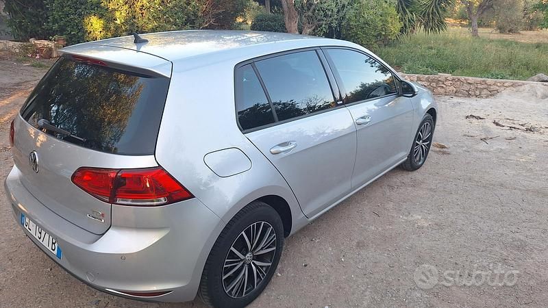 Usata VW Golf VII 116 CV (85 kW) 2017 Grigio Berlina