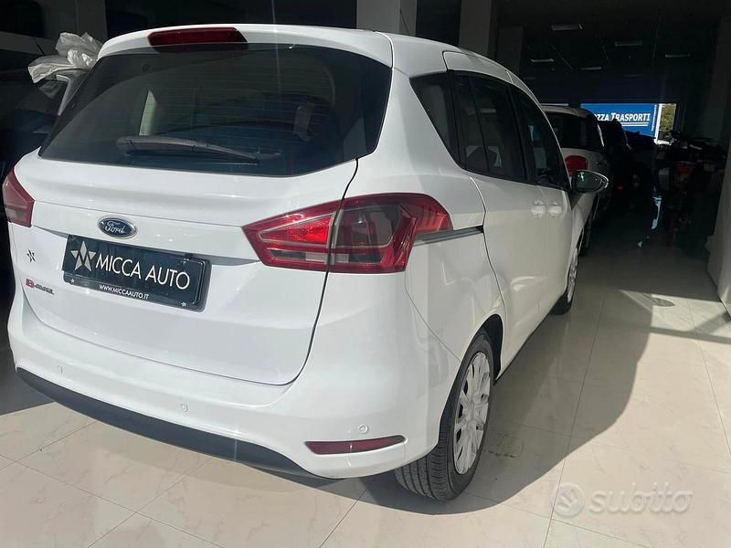 Usata Ford B-MAX 75 CV (55 kW) 2014 Bianco Monovolume