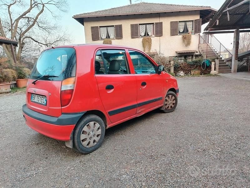 Usata Hyundai Atos 2001 Rosso Utilitaria