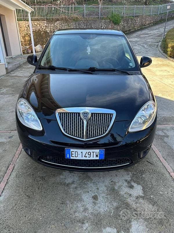 Usata Lancia Ypsilon 75 CV (55 kW) 2010 Utilitaria