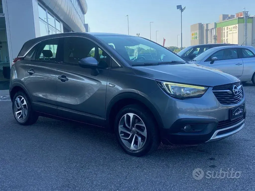 Usata Opel Crossland X 99 CV (72 kW) 2018 Grigio SUV