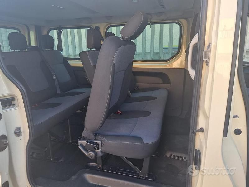 Usata Opel Vivaro 2016 Giallo Monovolume
