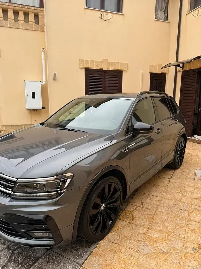 Usata VW Tiguan Sport 150 CV (110 kW) 2019 Grigio SUV