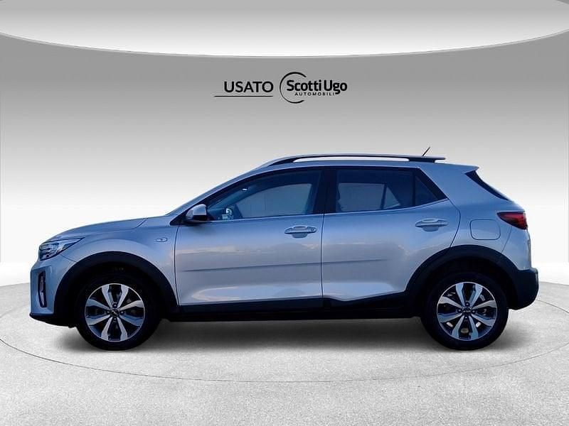 Usata Kia Stonic Style 101 CV (74 kW) 2022 Argento SUV