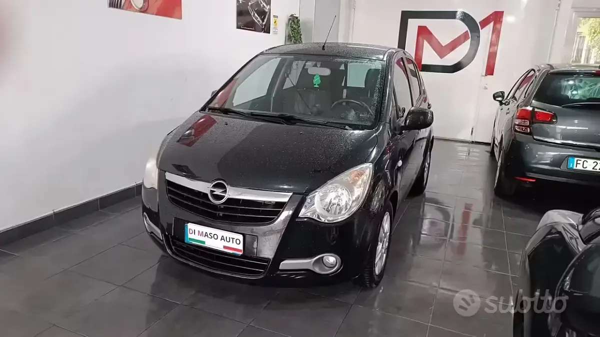 Usata Opel Agila Enjoy 94 CV (69 kW) 2011 Nero Utilitaria