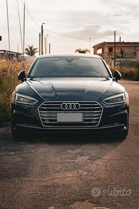 Usata Audi A5 S-Line 190 CV (139 kW) 2019 Blu Coupé