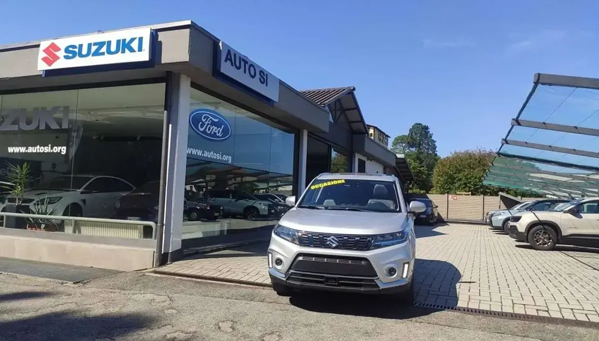 Usata Suzuki Vitara 129 CV (94 kW) 2022 Argento SUV