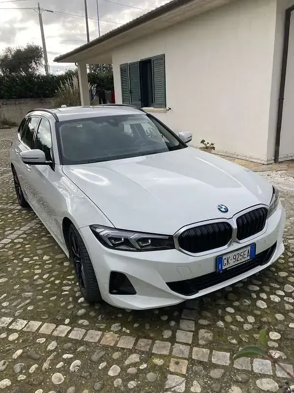 Usata BMW 318 150 CV (110 kW) 2022 Bianco Station wagon