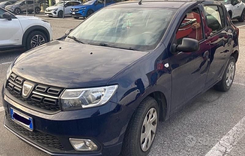 Usata Dacia Sandero Acces 75 CV (55 kW) 2018 Blu Berlina