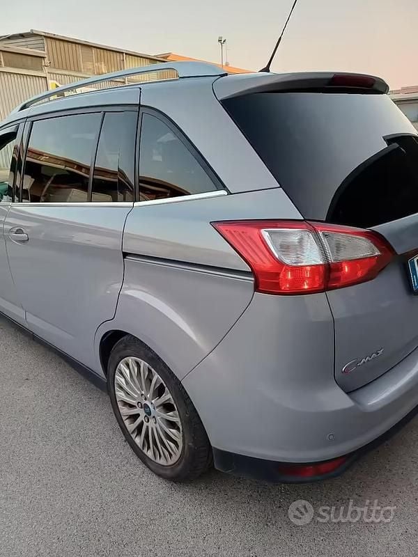 Usata Ford Grand C-Max 115 CV (84 kW) 2011 Grigio Monovolume
