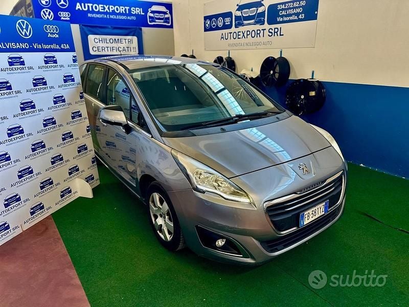 Usata Peugeot 5008 120 CV (88 kW) 2015 Grigio Monovolume