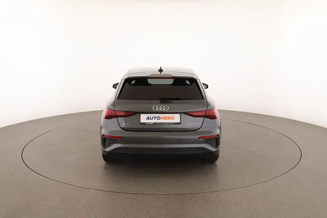 Usata Audi A3 Sportback e-tron S-Line 150 CV (110 kW) 2021 Grigio Utilitaria