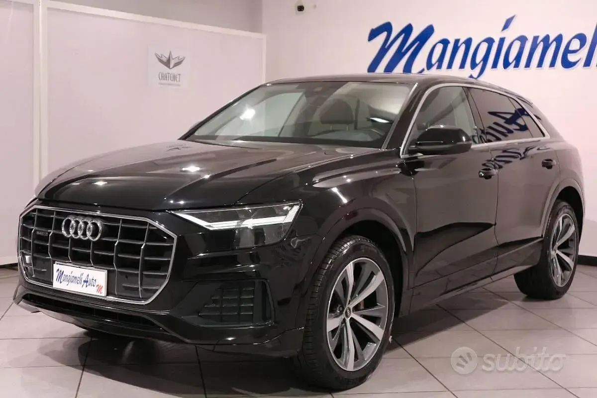 Usata Audi Q8 286 CV (210 kW) 2022 Nero SUV