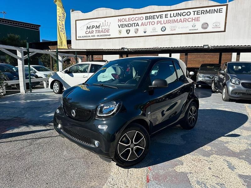 Usata Smart ForTwo Coupé Passion 70 CV (51 kW) 2017 Nero Utilitaria
