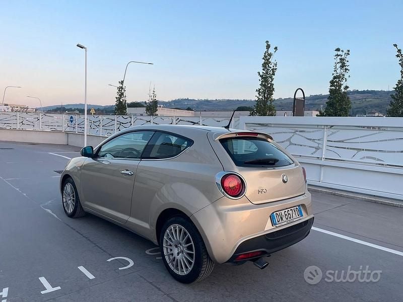 Usata Alfa Romeo MiTo 90 CV (66 kW) 2009 Utilitaria