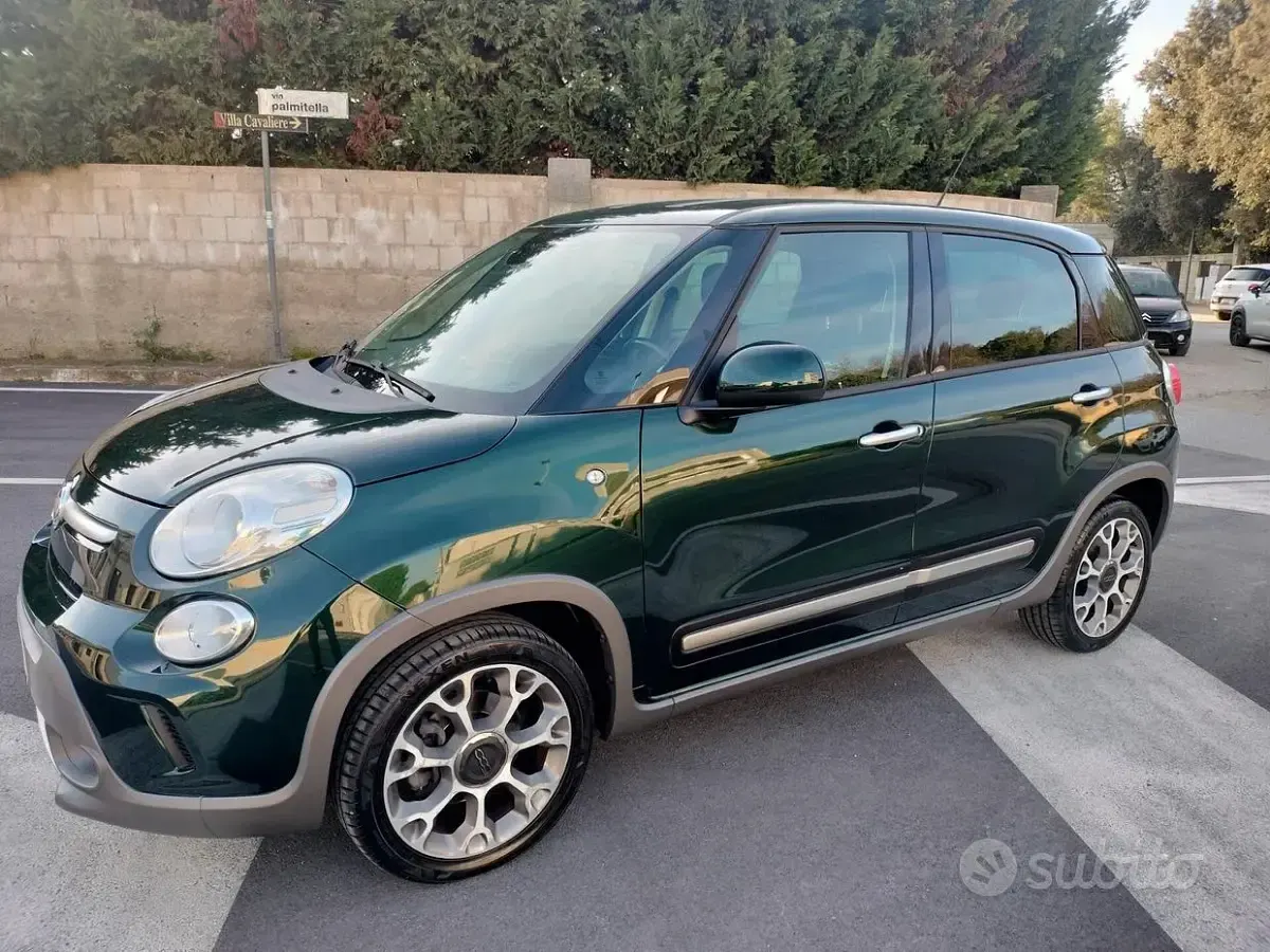 Usado Fiat 500L Trekking 95 CV (69 kW) 2016 Verde Monovolumen