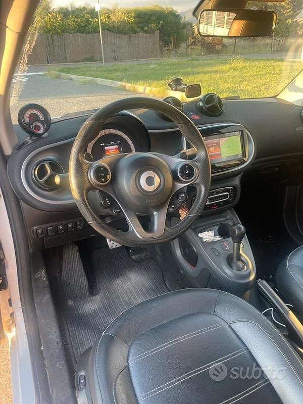 Usata Smart ForTwo Coupé 90 CV (66 kW) 2016 Cabrio