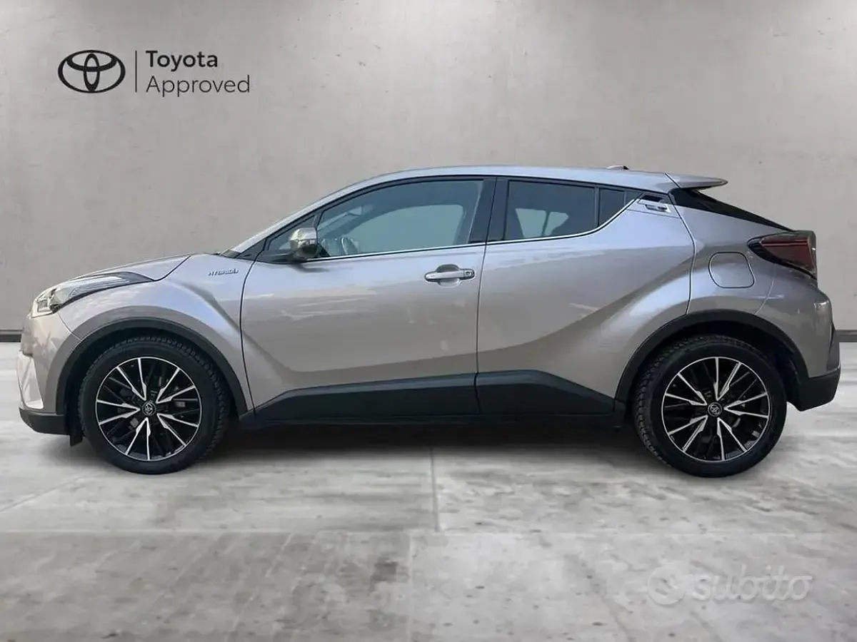 Usata Toyota C-HR Trend 98 CV (72 kW) 2019 Grigio SUV