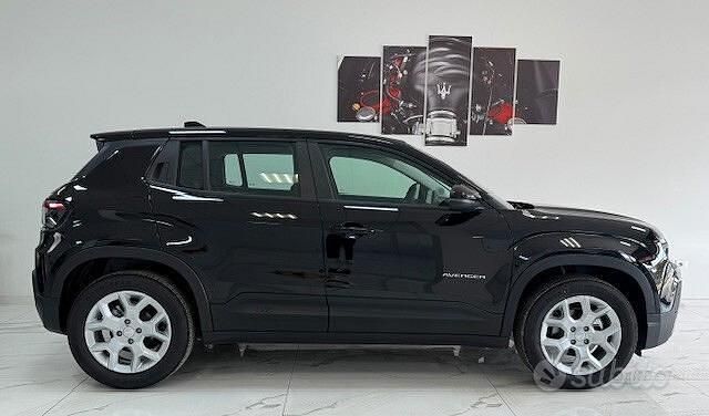 Nuova Jeep Avenger Altitude 101 CV (74 kW) 2025 Nero SUV