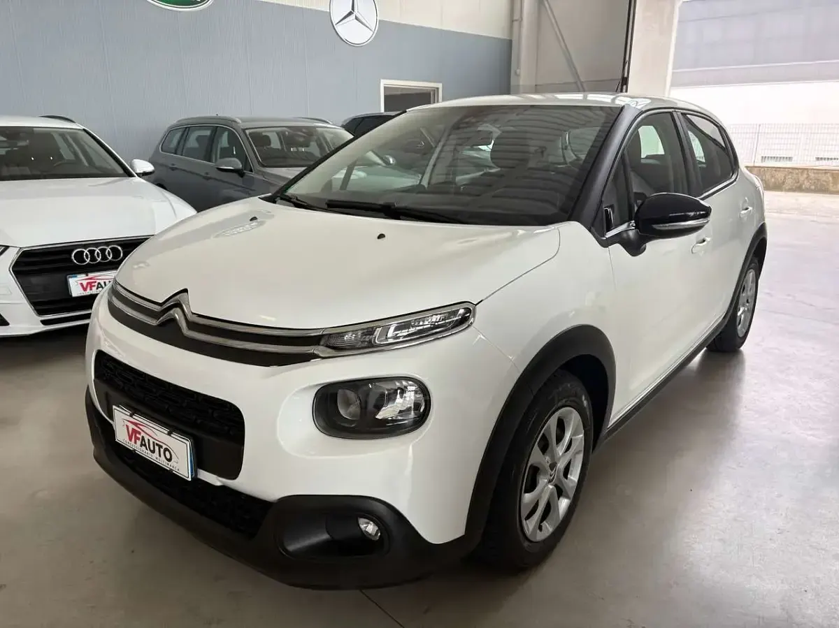 Begagnad Citroën C3 Feel 102 HK (75 kW) 2019 Vit Halvkombi