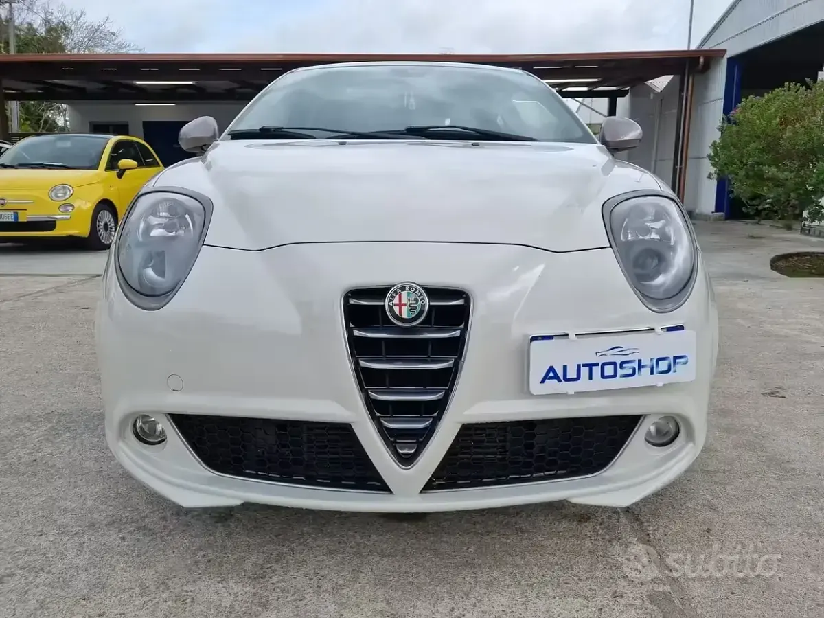 Usata Alfa Romeo MiTo Distinctive 85 CV (62 kW) 2015 Bianco Utilitaria