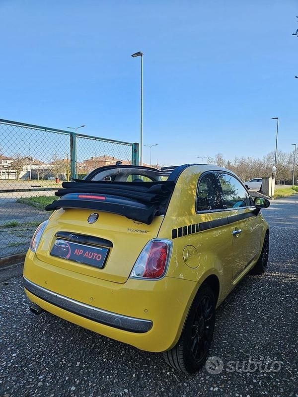 Usata Fiat 500 85 CV (62 kW) 2011 Giallo Cabrio