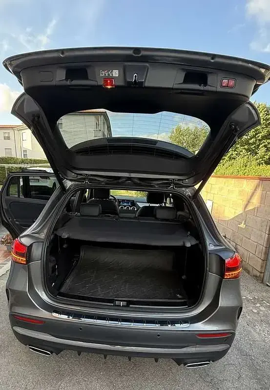 Usata Mercedes GLA200 150 CV (110 kW) 2025 SUV