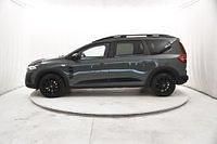 Käytetty Dacia Jogger Extreme 101 HP (74 kW) 2022 Vihreä Tila-auto