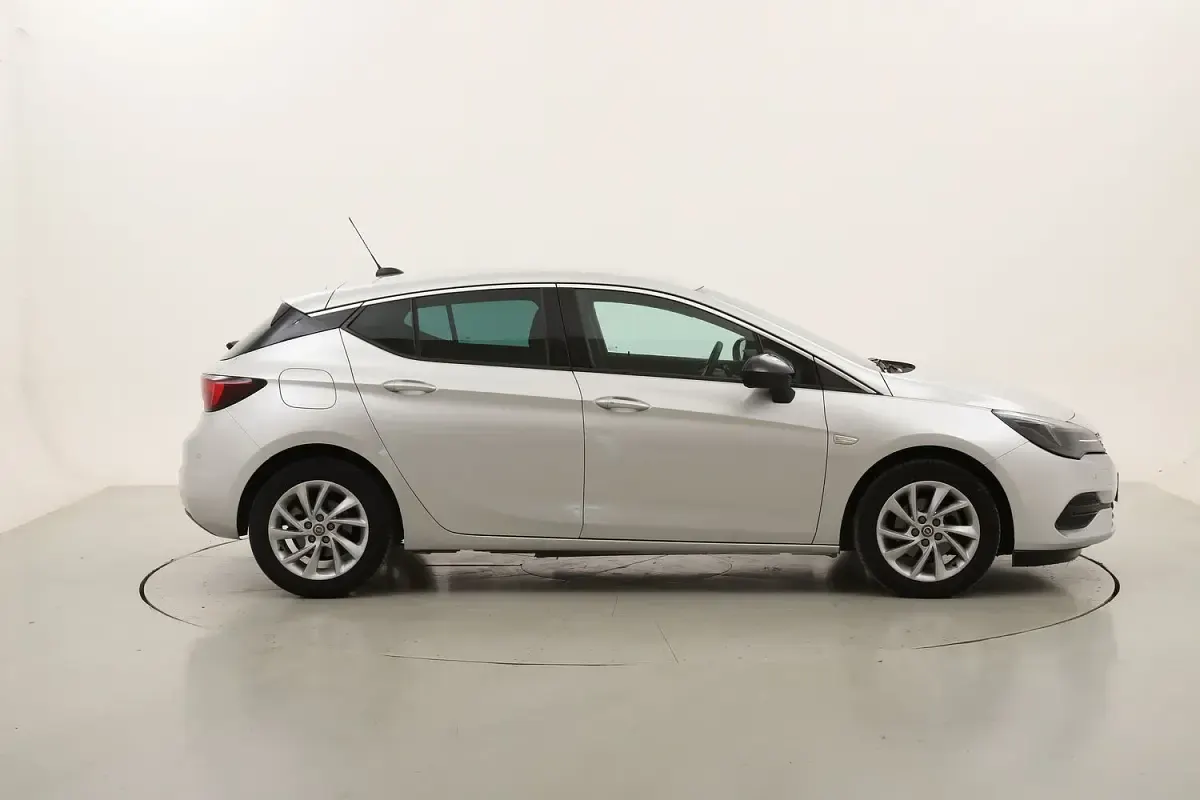 Usata Opel Astra Business Elegance 122 CV (89 kW) 2021 Berlina