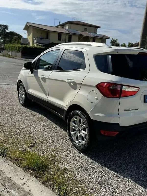 Usata Ford Ecosport Titanium 111 CV (81 kW) 2016 SUV