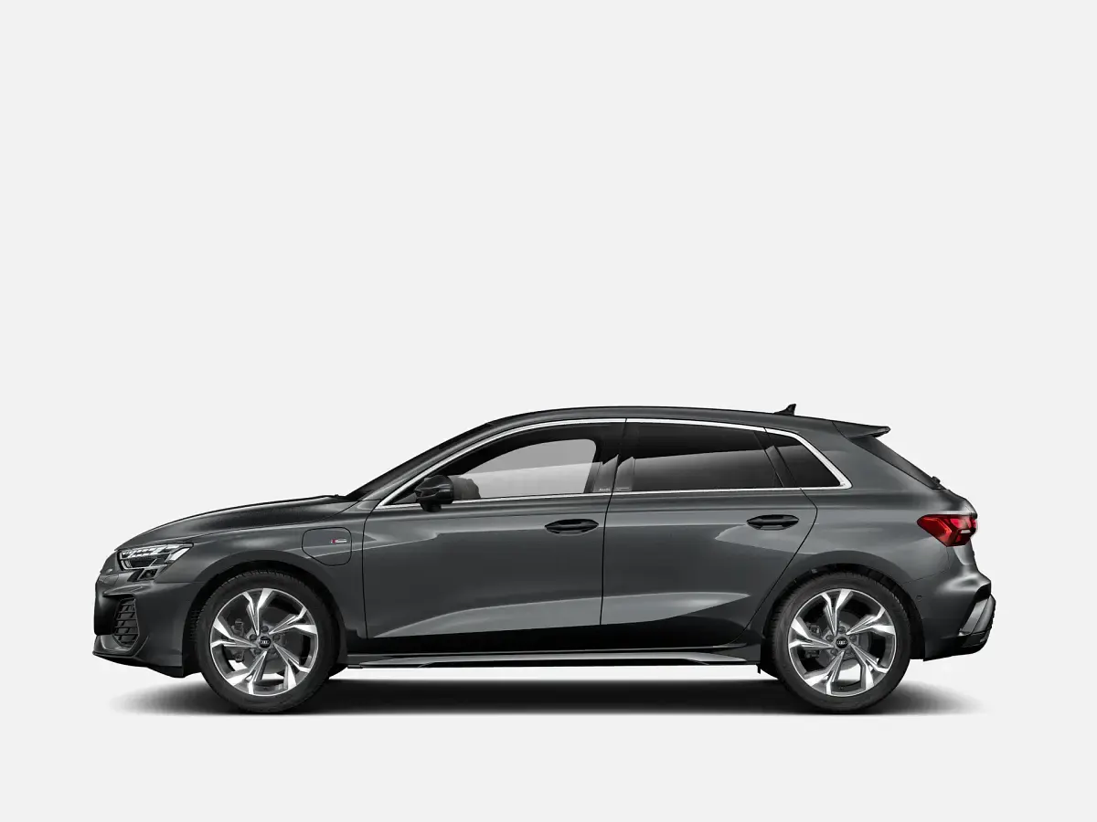Nuova Audi A3 S-Line 204 CV (150 kW) 2026 Grigio daytona perla