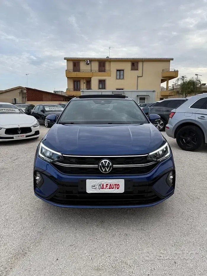 Usata VW Taigo R-line 115 CV (84 kW) 2025 Blu SUV