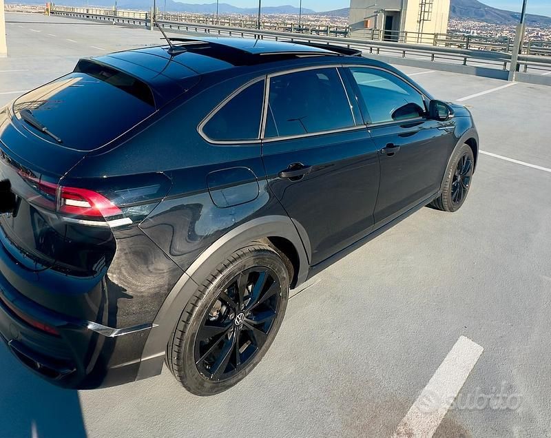 Usata VW Taigo R-line 110 CV (80 kW) 2023 Nero SUV