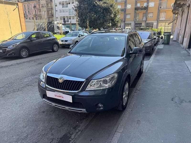 Usata Skoda Octavia Scout 4x4 160 CV (117 kW) 2009 Blu/azzurro Station wagon