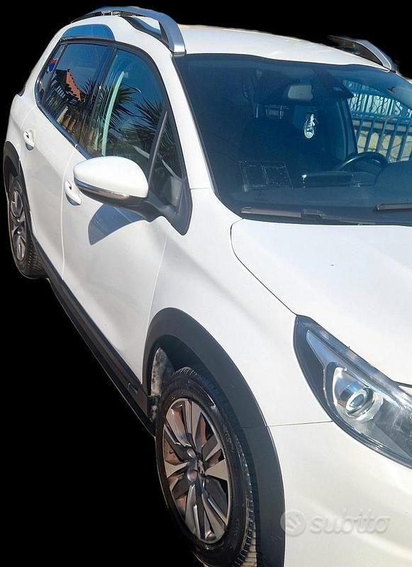 Usata Peugeot 2008 Allure 112 CV (82 kW) 2017 Bianco SUV