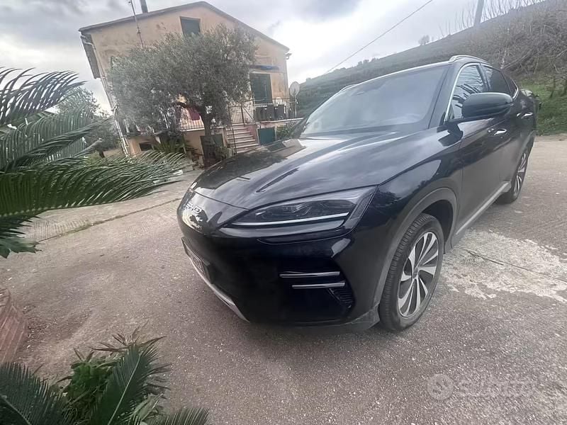 Usata BYD Seal U 160 kW (218 CV) 2025 Nero SUV